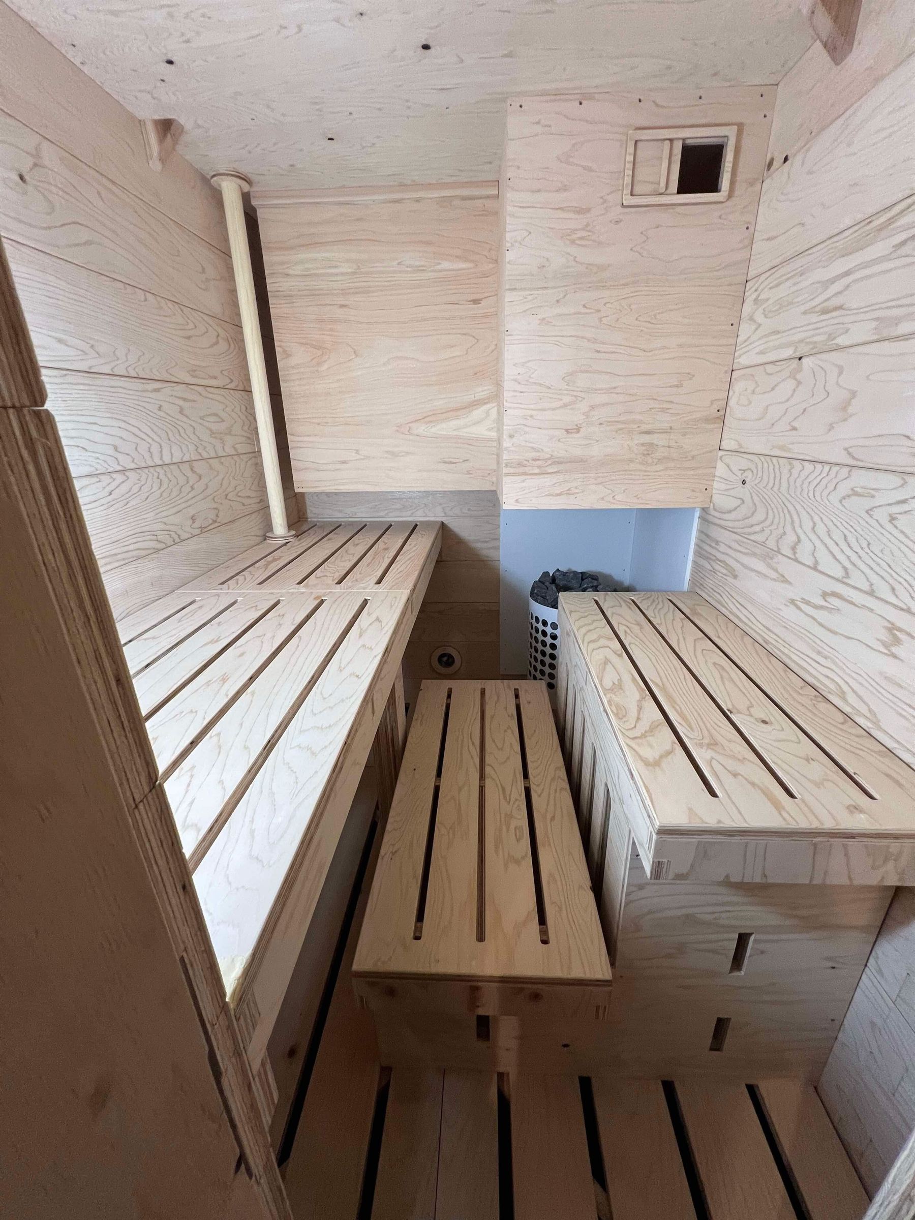 個人邸宅向け ITaLOG SAUNA 内観